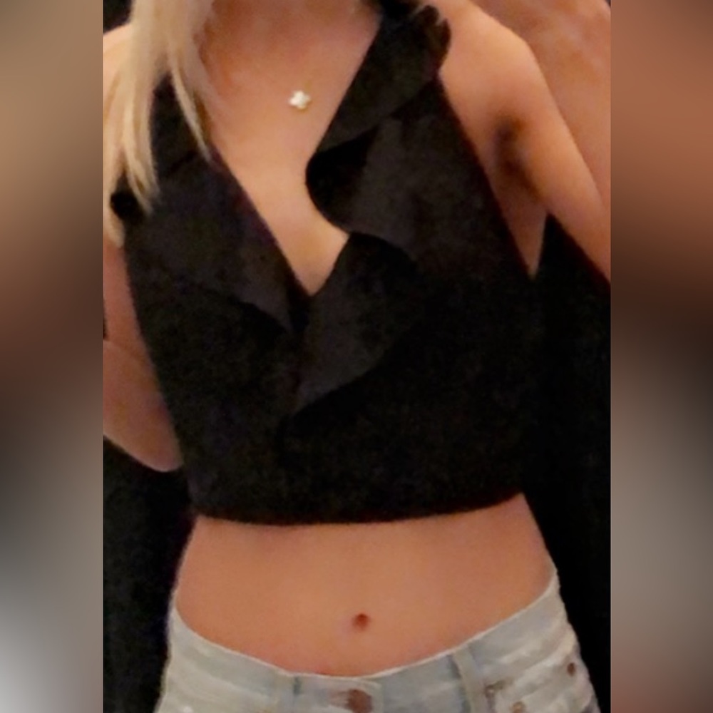 Alice + Olivia Black Ruffled Sleeveless Crop Top